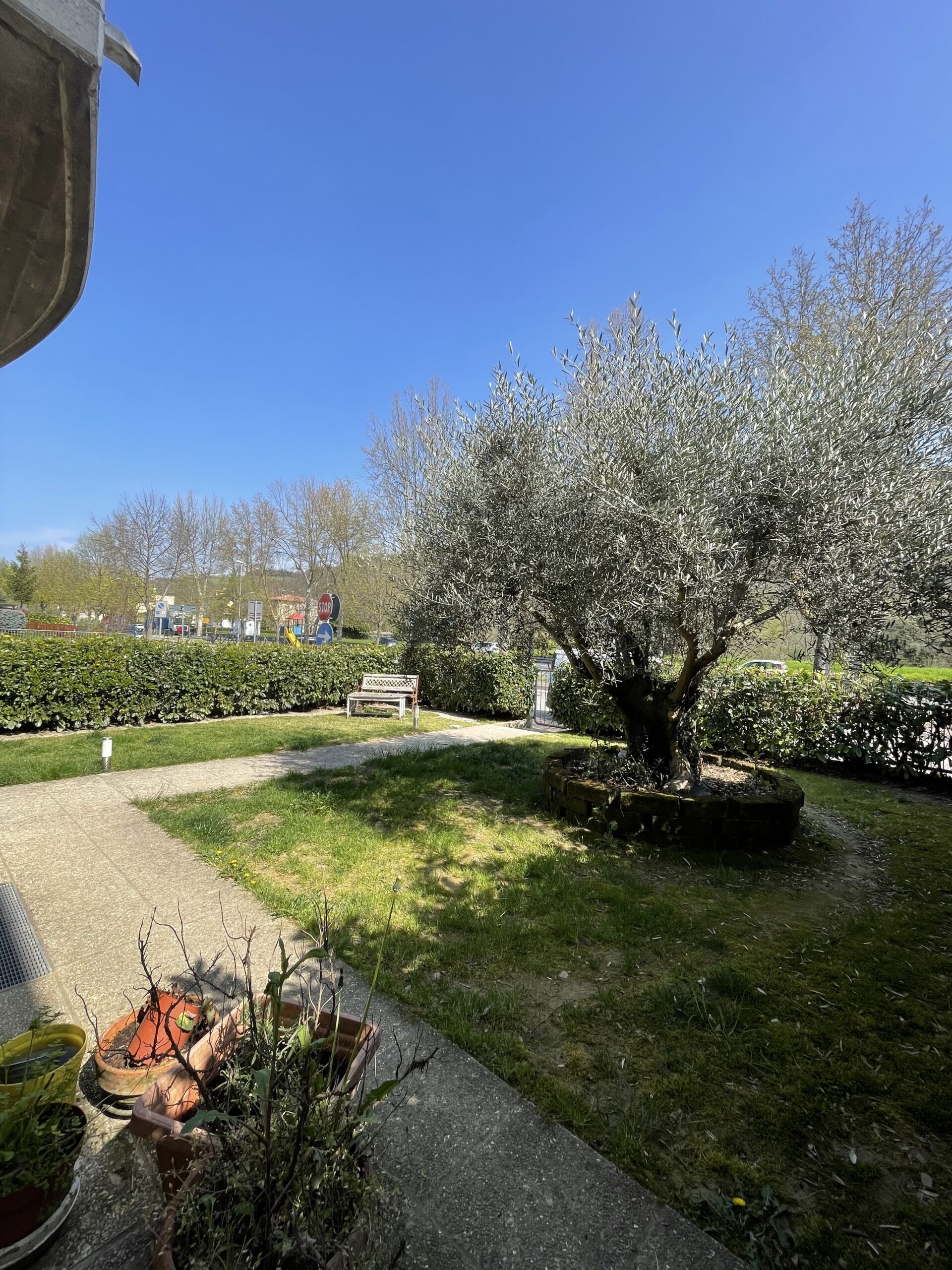 Appartamento piano terra Fermignano con 150 mq di giardino e garage - Rif.A178