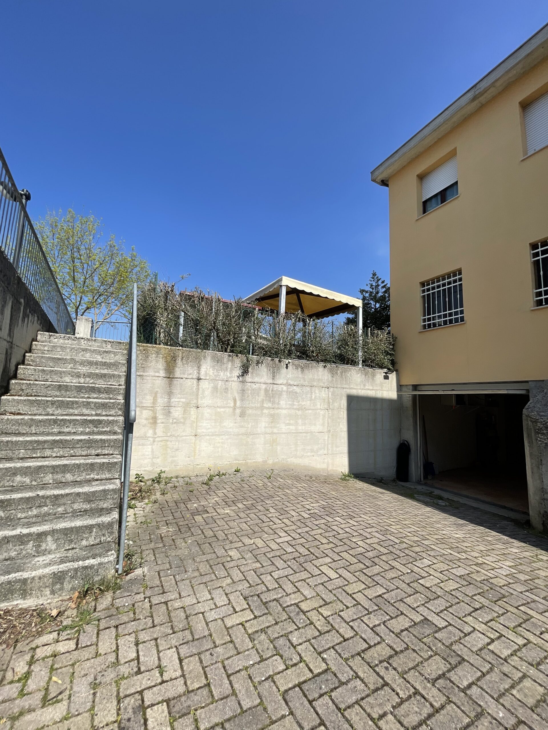 Appartamento piano terra Fermignano con 150 mq di giardino e garage - Rif.A178 - immagine 19