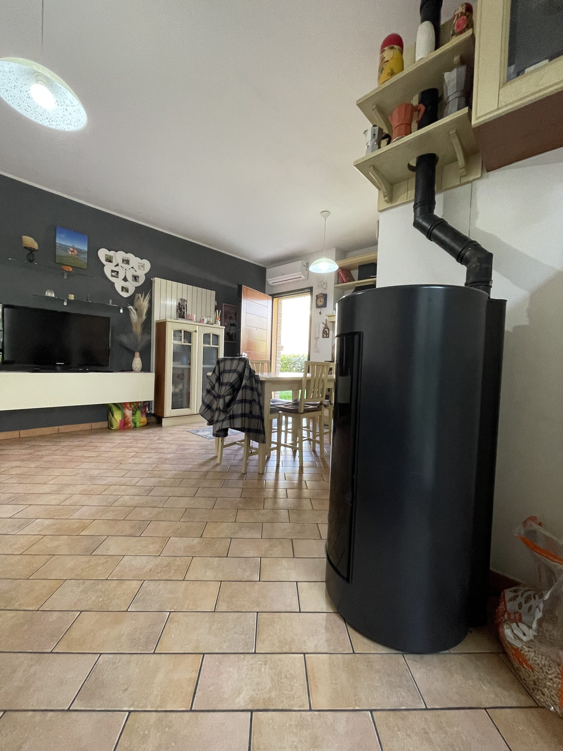 Appartamento piano terra Fermignano con 150 mq di giardino e garage - Rif.A178 - immagine 6