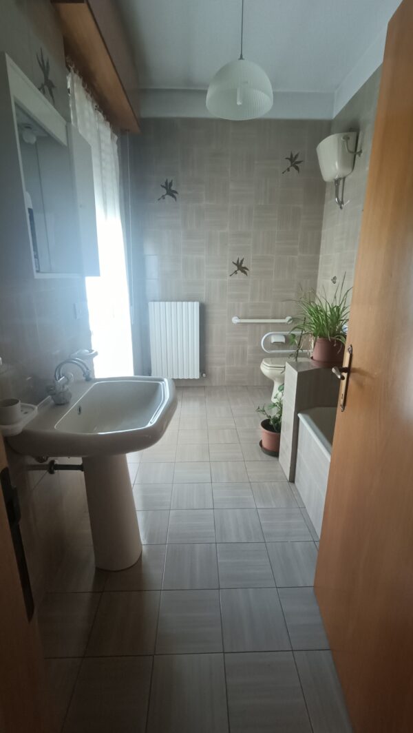 Appartamento di 160mq con ampio giardino - Rif. A134 - immagine 7