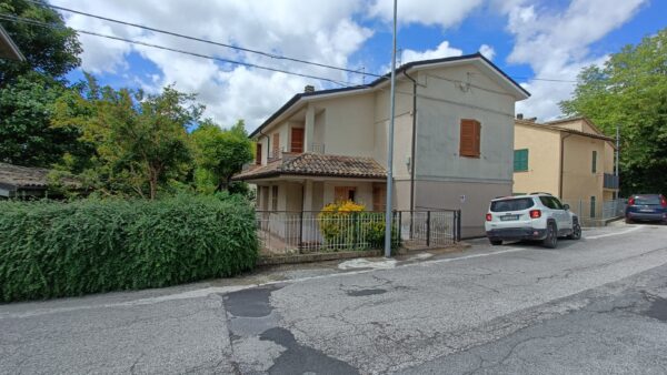 Villa indipendente su due piani con grande giardino - Rif. A152 - immagine 17