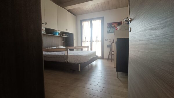 Porzione di villetta a schiera con scoperto esclusivo e garage - Rif. A182 - immagine 10
