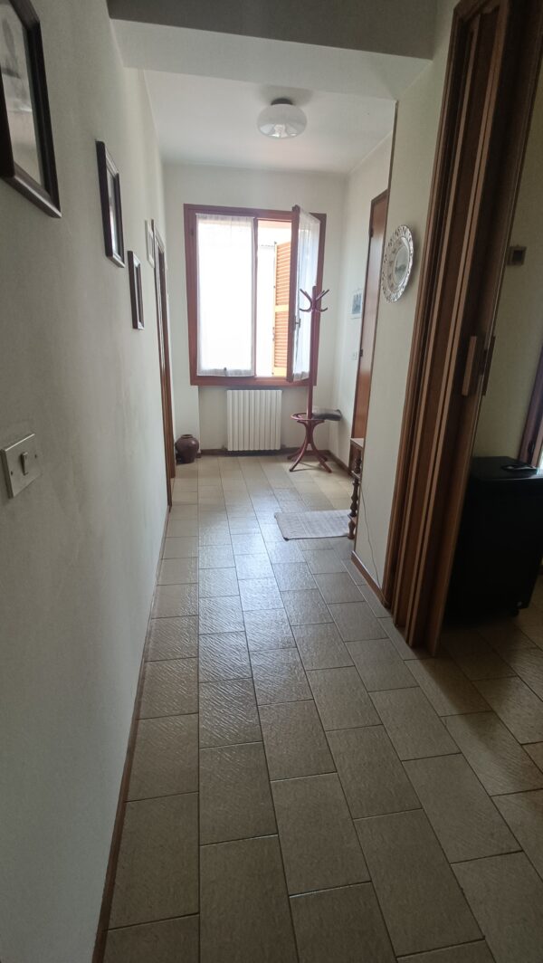 Villa indipendente su due piani con grande giardino - Rif. A152 - immagine 28