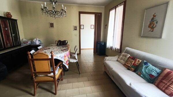 Villa indipendente su due piani con grande giardino - Rif. A152 - immagine 21