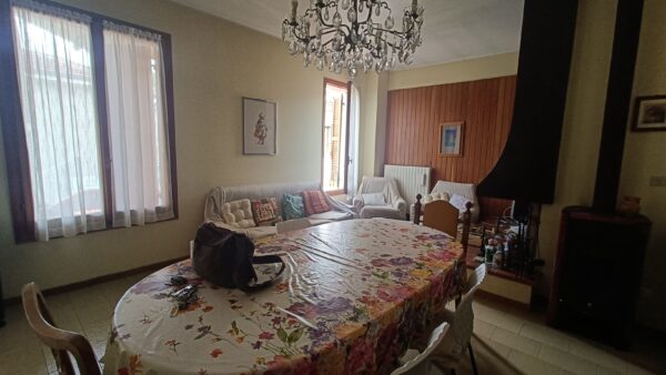 Villa indipendente su due piani con grande giardino - Rif. A152 - immagine 19