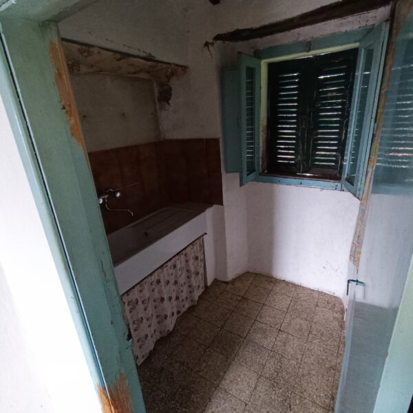 Casale da ristrutturare nelle Marche con ulivi secolari - Rif. CDR243 - immagine 11