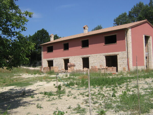 Villetta bifamiliare (porzione allo stato grezzo) con giardino   - Rif. A111 - immagine 4