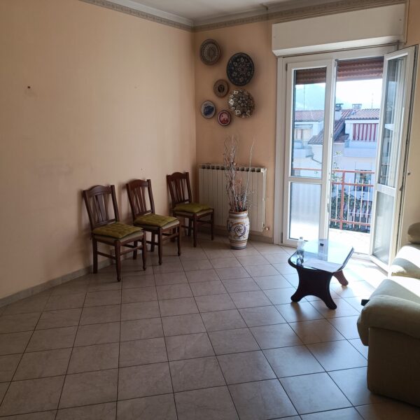 Appartamento con garage e cantina - rif A142 - immagine 3