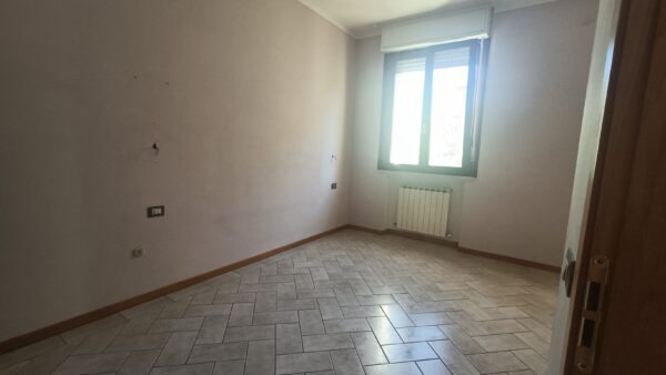 Appartamento piano terra con ampio giardino e garage  -Rif. A143 - immagine 10