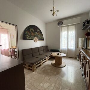vendesi appartamento fermignano matteotti salotto