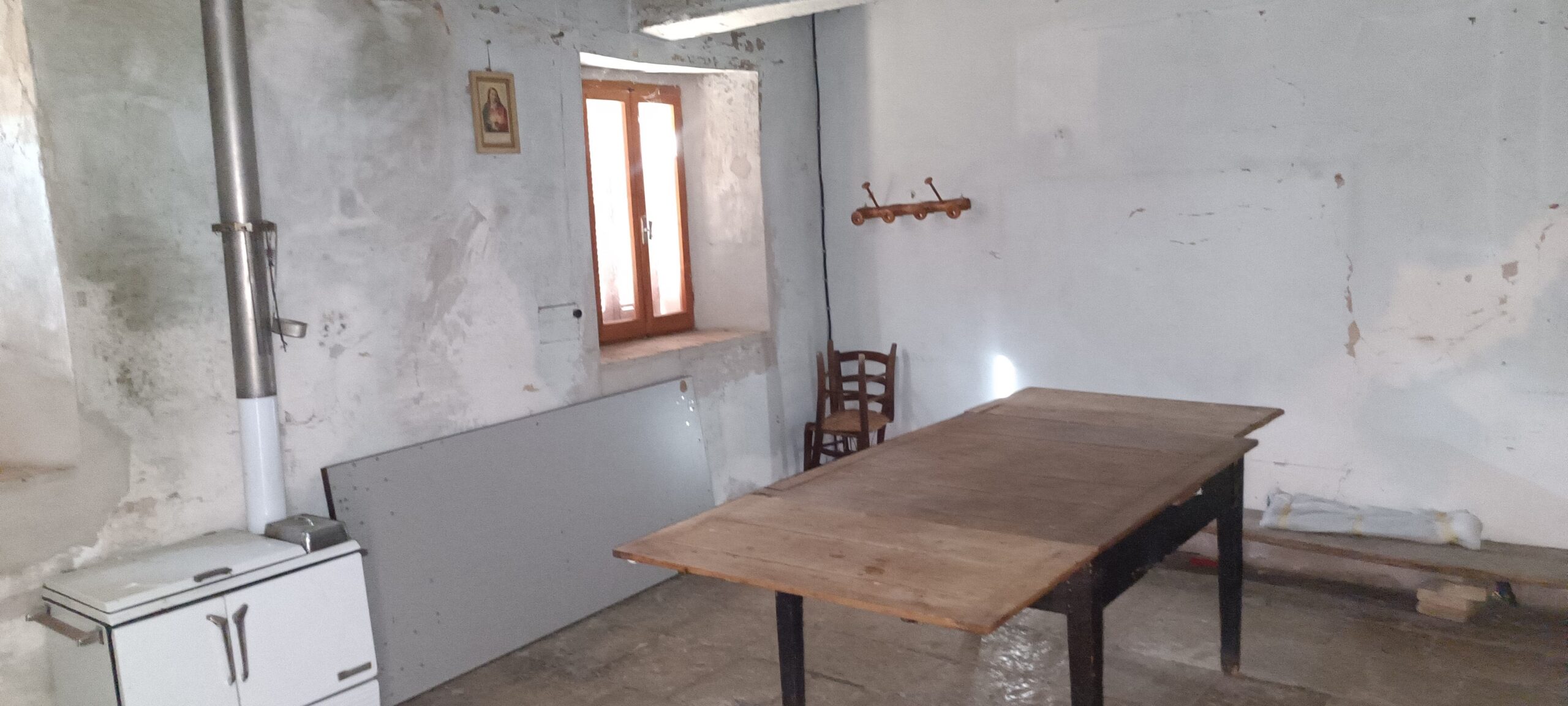 Casale in pietra del 1600 con piccola cappella a Fossombrone - Rif. CDR235 - immagine 18