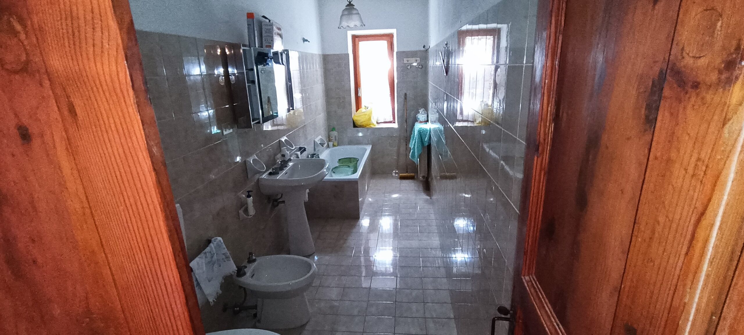 Casale in pietra del 1600 con piccola cappella a Fossombrone - Rif. CDR235 - immagine 16