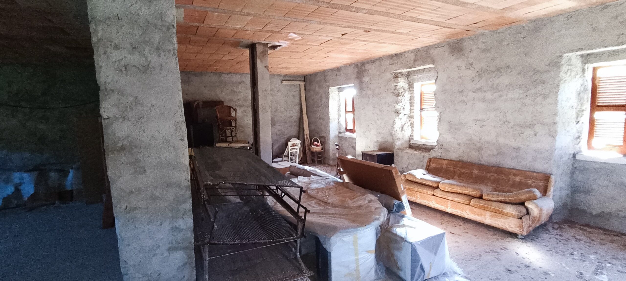 Casale in pietra del 1600 con piccola cappella a Fossombrone - Rif. CDR235 - immagine 24