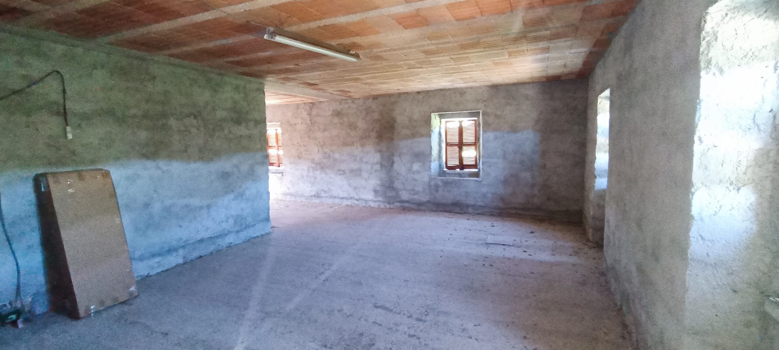 Casale in pietra del 1600 con piccola cappella a Fossombrone - Rif. CDR235 - immagine 19