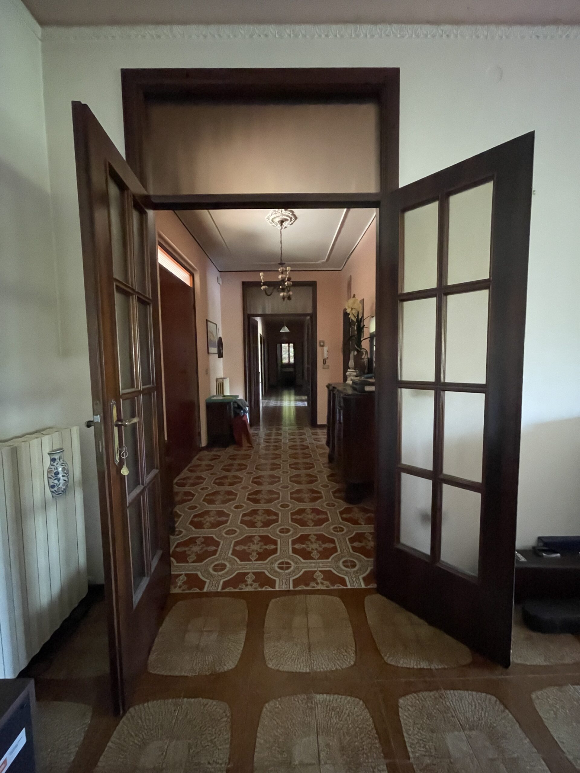 Ex ristorante storico con ampio parcheggio, un appartamento e 2,5ettari - Rif. CR333 - immagine 14