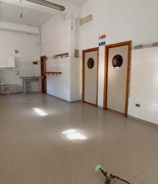 Ex ristorante storico con ampio parcheggio, un appartamento e 2,5ettari - Rif. CR333 - immagine 7