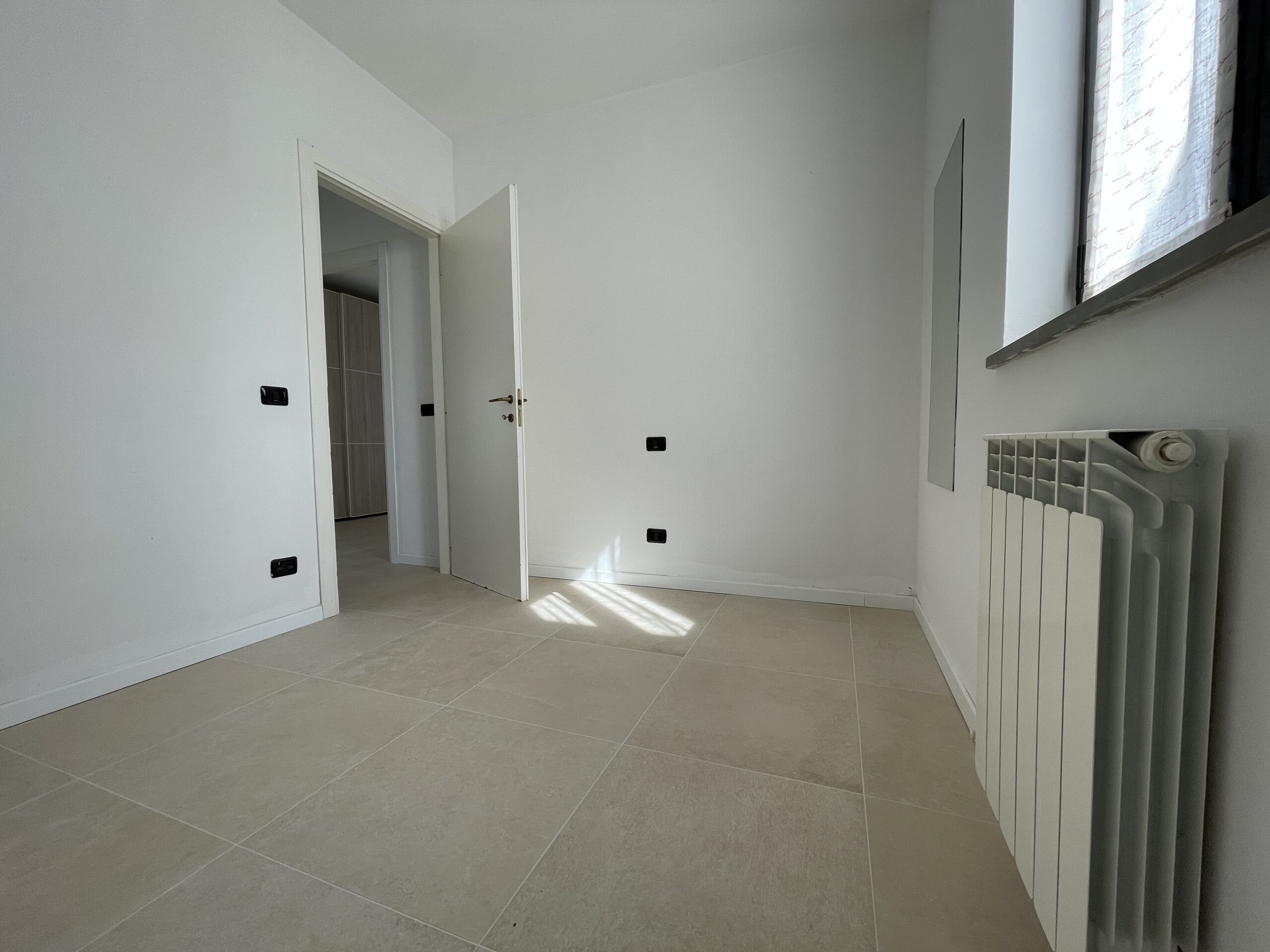 Moderno appartamento al Piano Terra con Giardino e Garage - Recente Costruzione - Rif. A198 - immagine 8