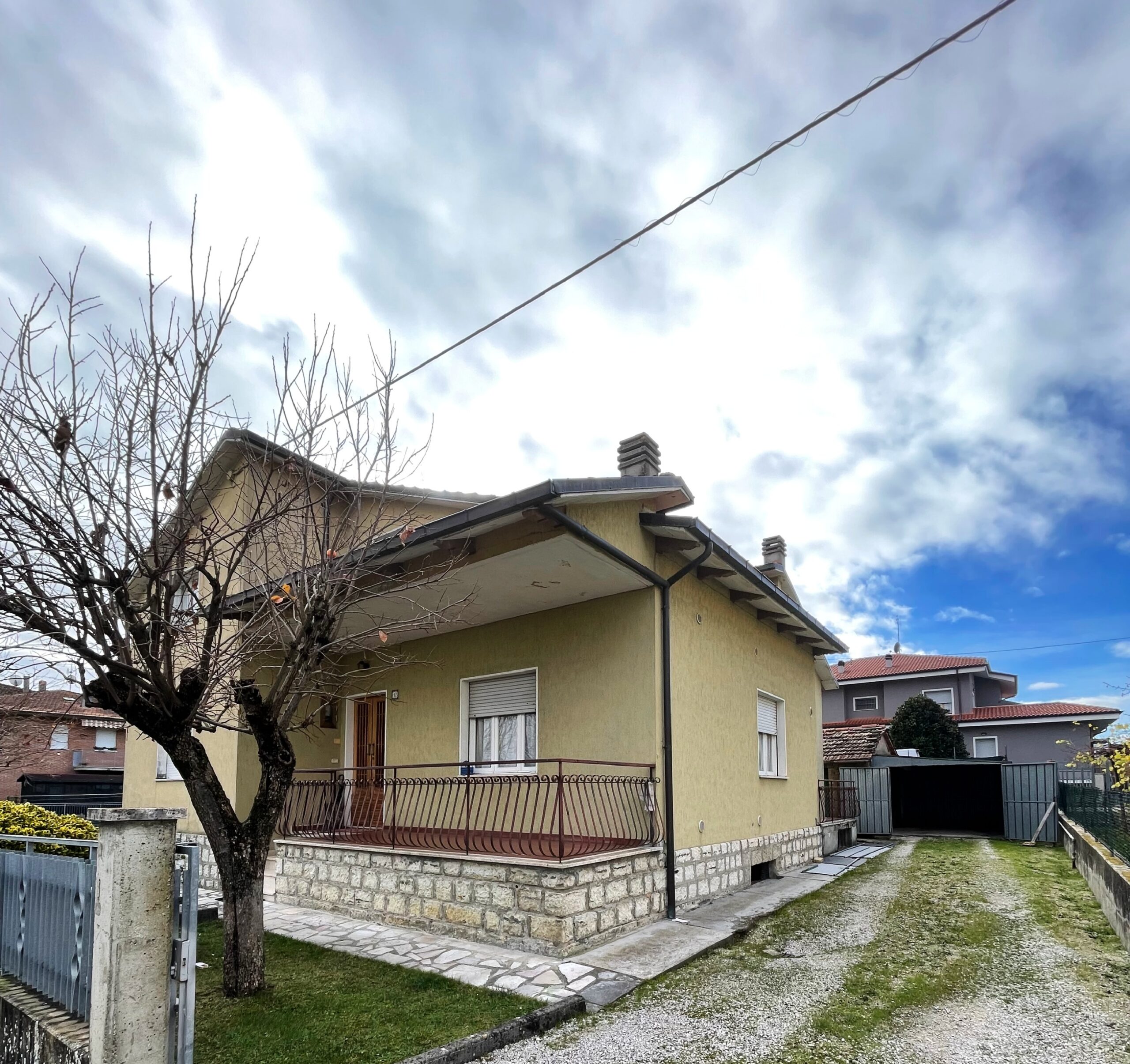 Casa indipendente piano terra con giardino a Fermignano - Rif. CDR226