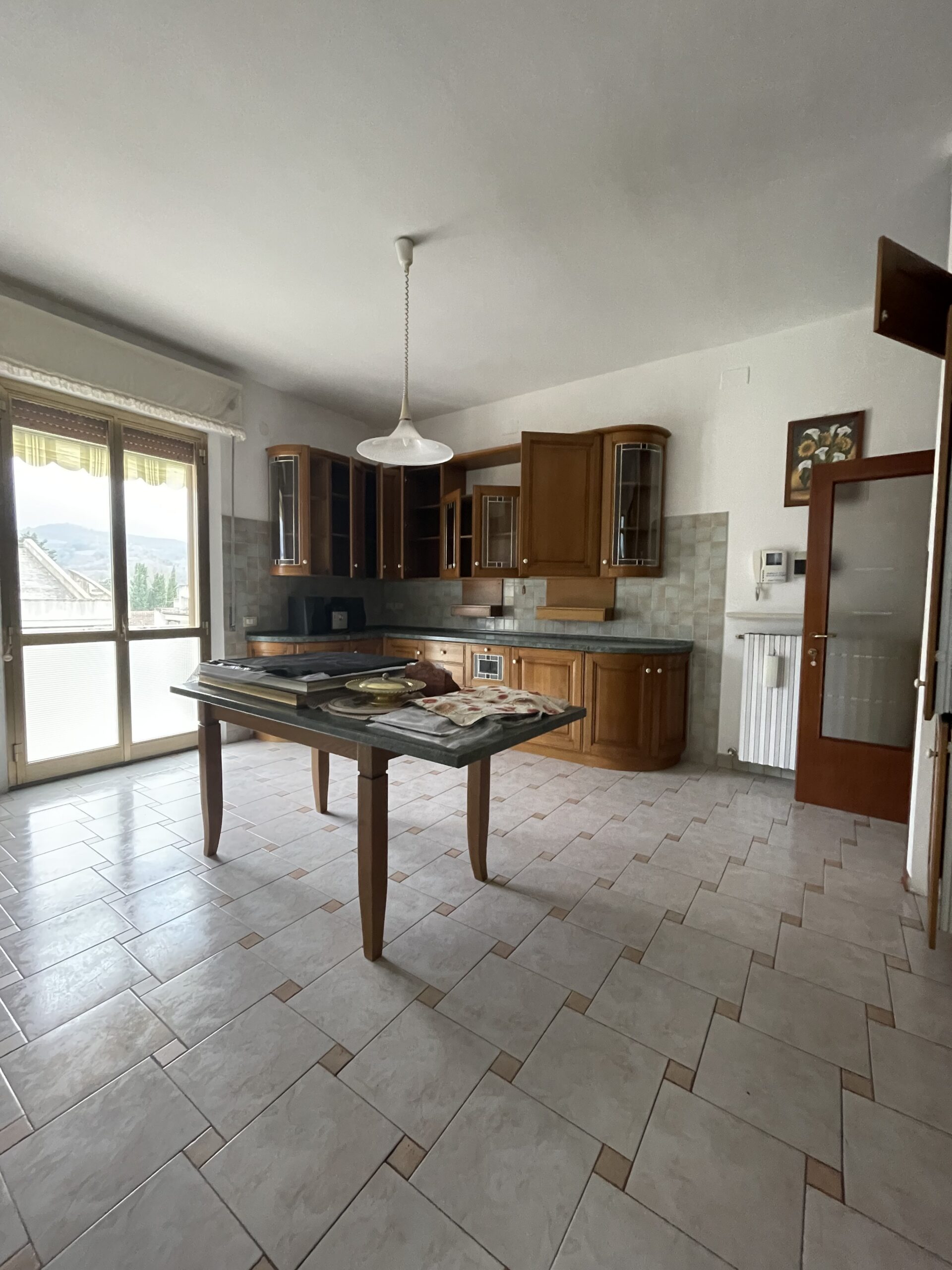Appartamento di 136mq in vendita a Urbino: 3 camere, posto auto coperto, taverna - Rif.A147 - immagine 7
