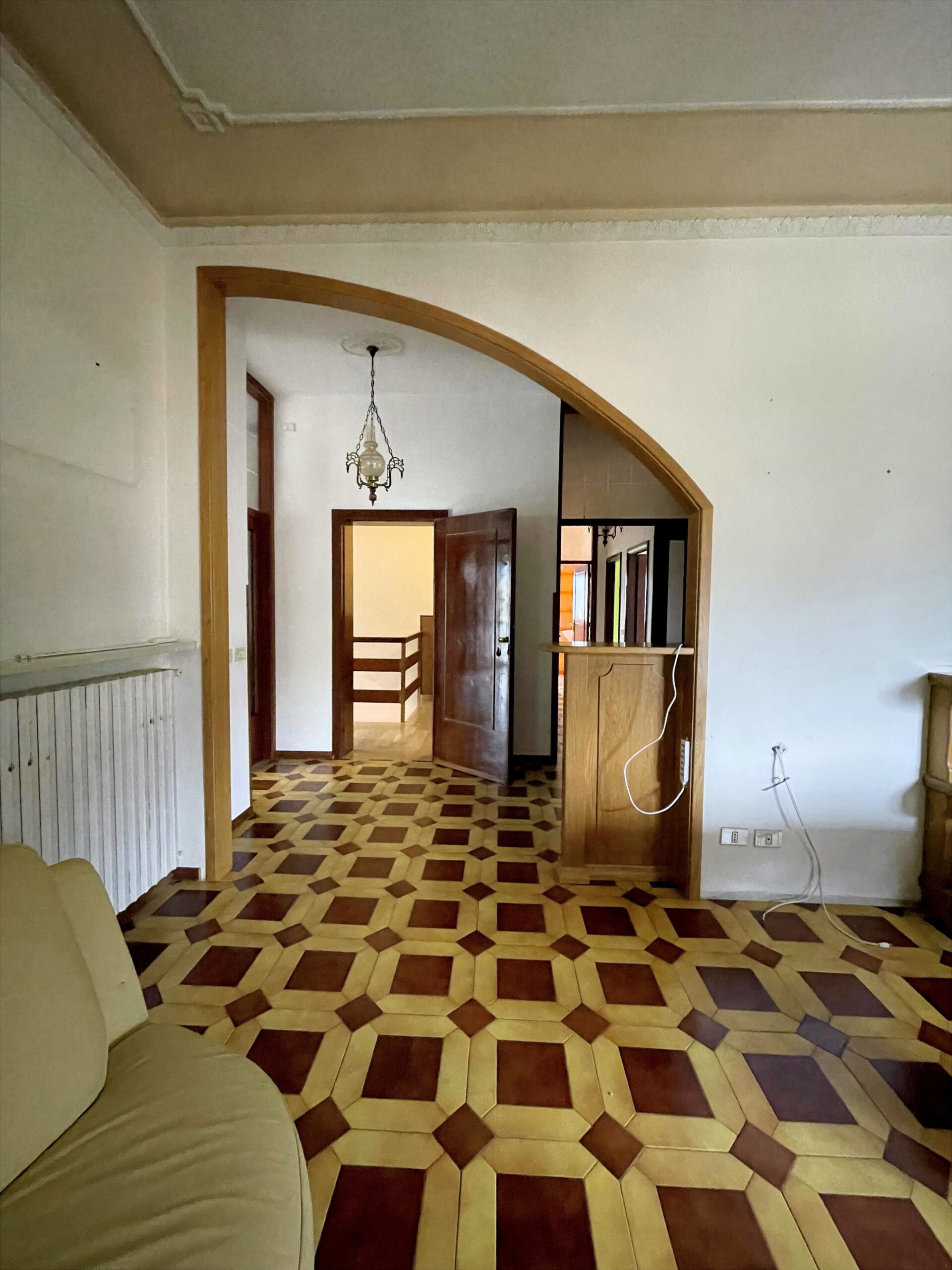 Appartamento di 136mq in vendita a Urbino: 3 camere, posto auto coperto, taverna - Rif.A147 - immagine 4