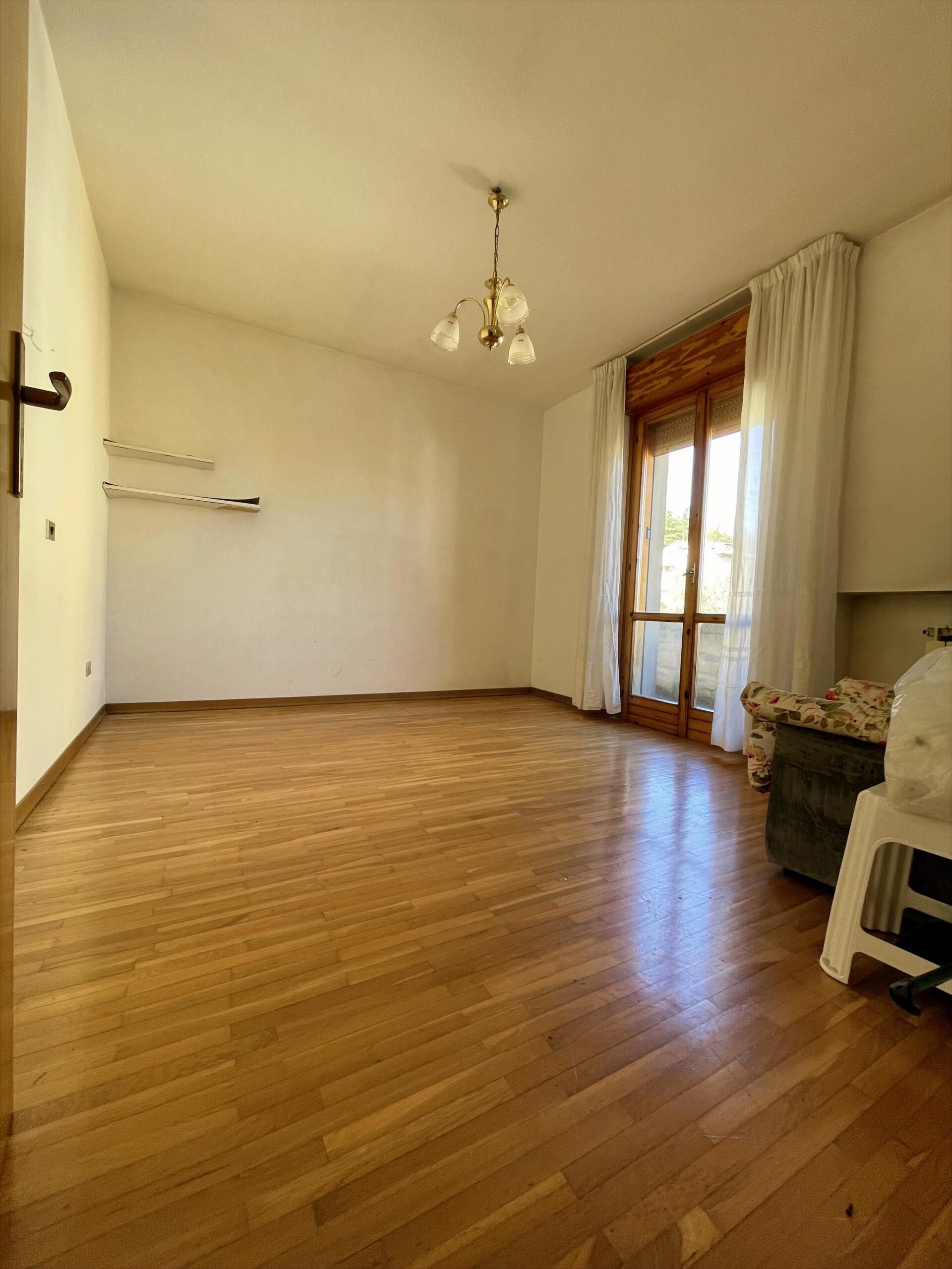 Appartamento a Fermignano: 3 camere, 2 bagni, mansarda e garage - Rif. A127 - immagine 13