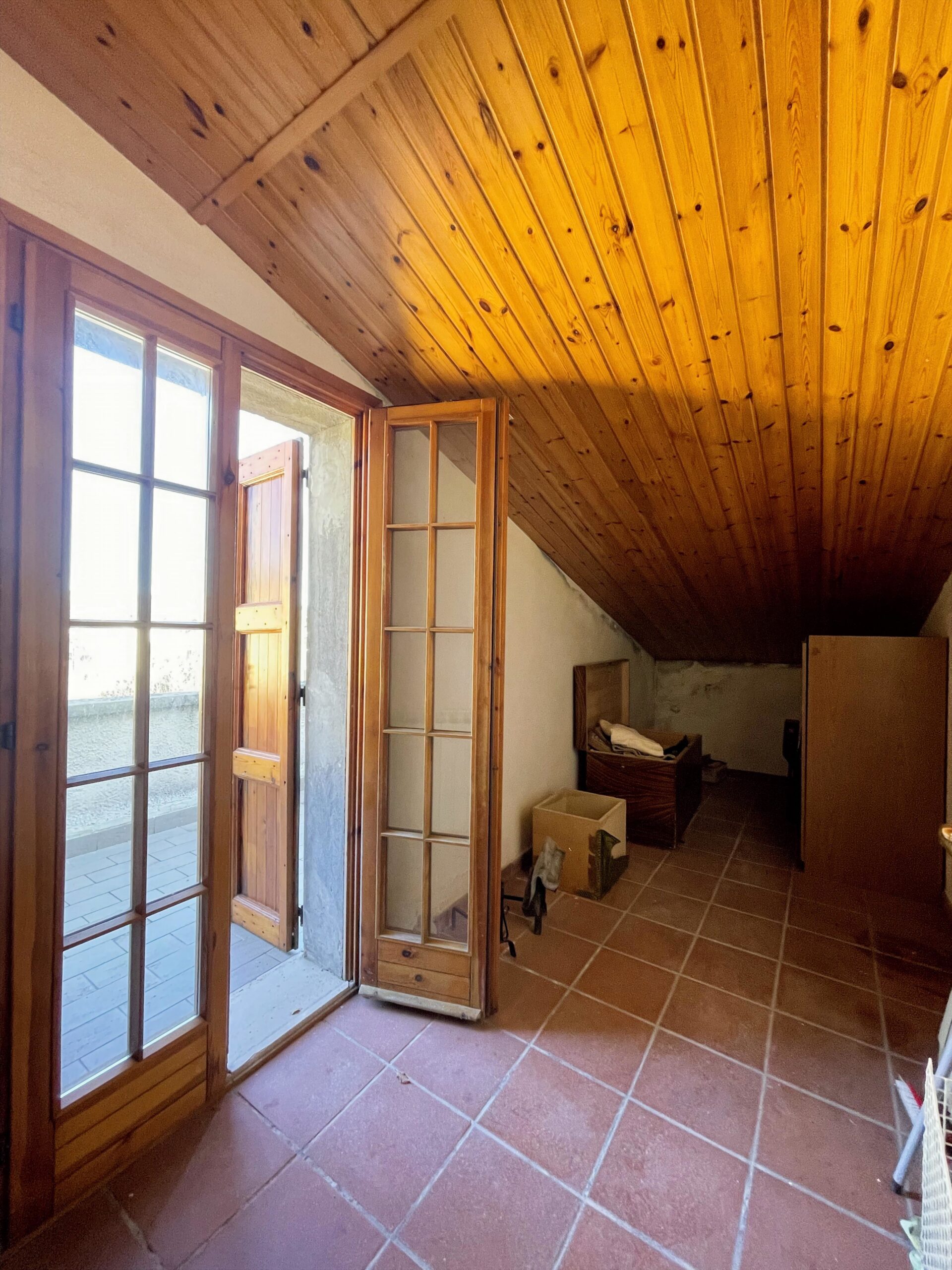 Appartamento a Fermignano: 3 camere, 2 bagni, mansarda e garage - Rif. A127 - immagine 24