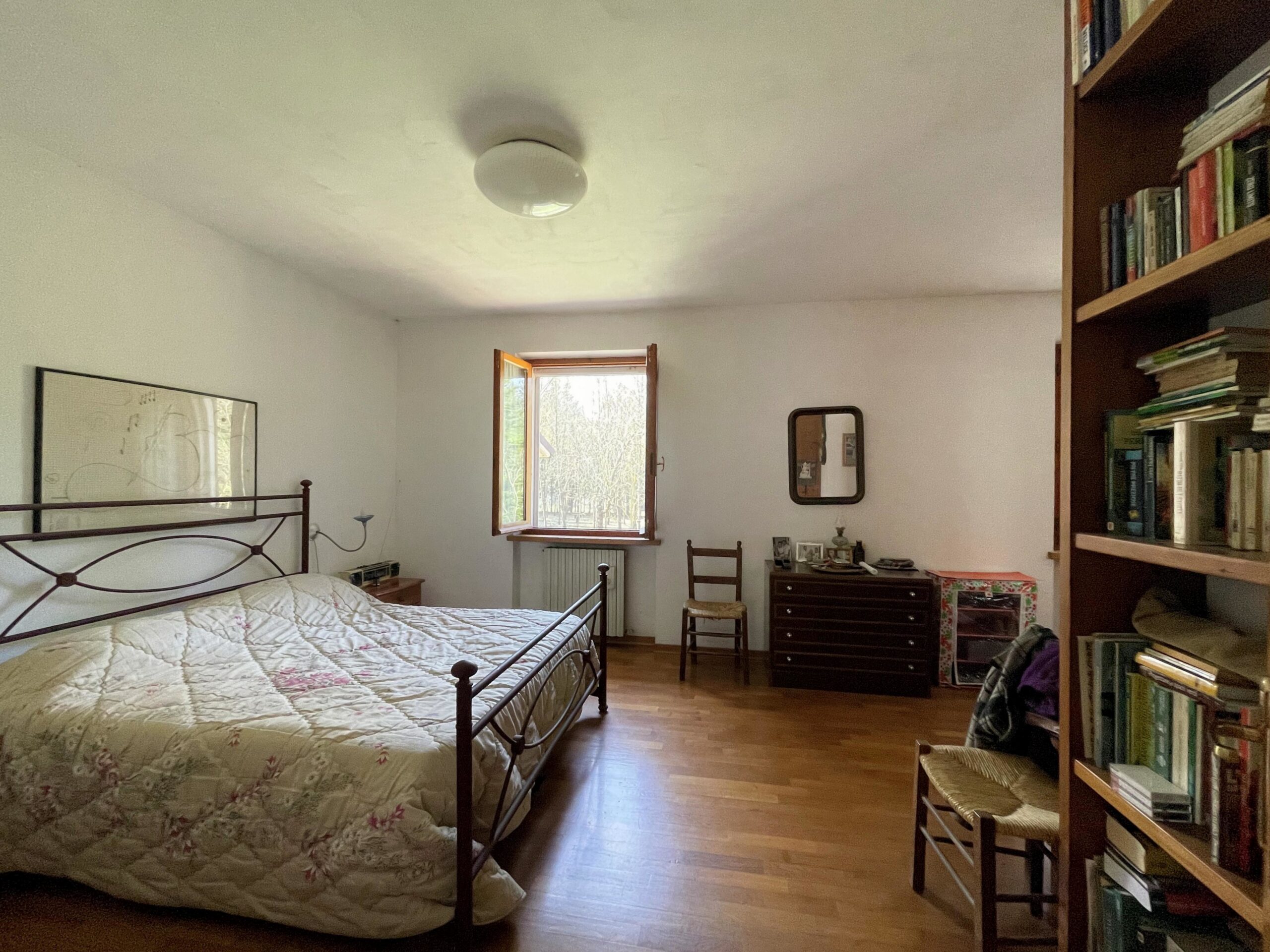 Villa indipendente a Fossombrone con 35.000 mq di bosco e uliveti - Rif.A102 - immagine 26