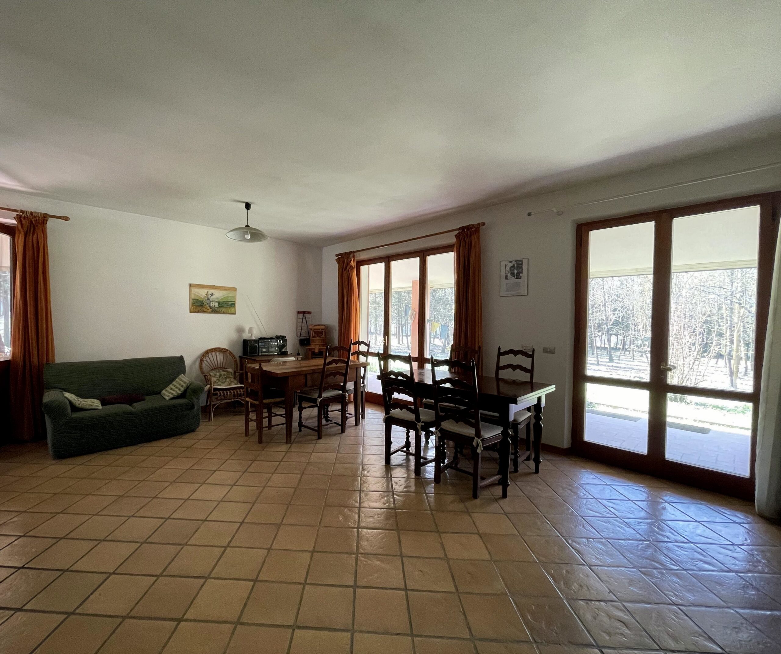 Villa indipendente a Fossombrone con 35.000 mq di bosco e uliveti - Rif.A102 - immagine 18