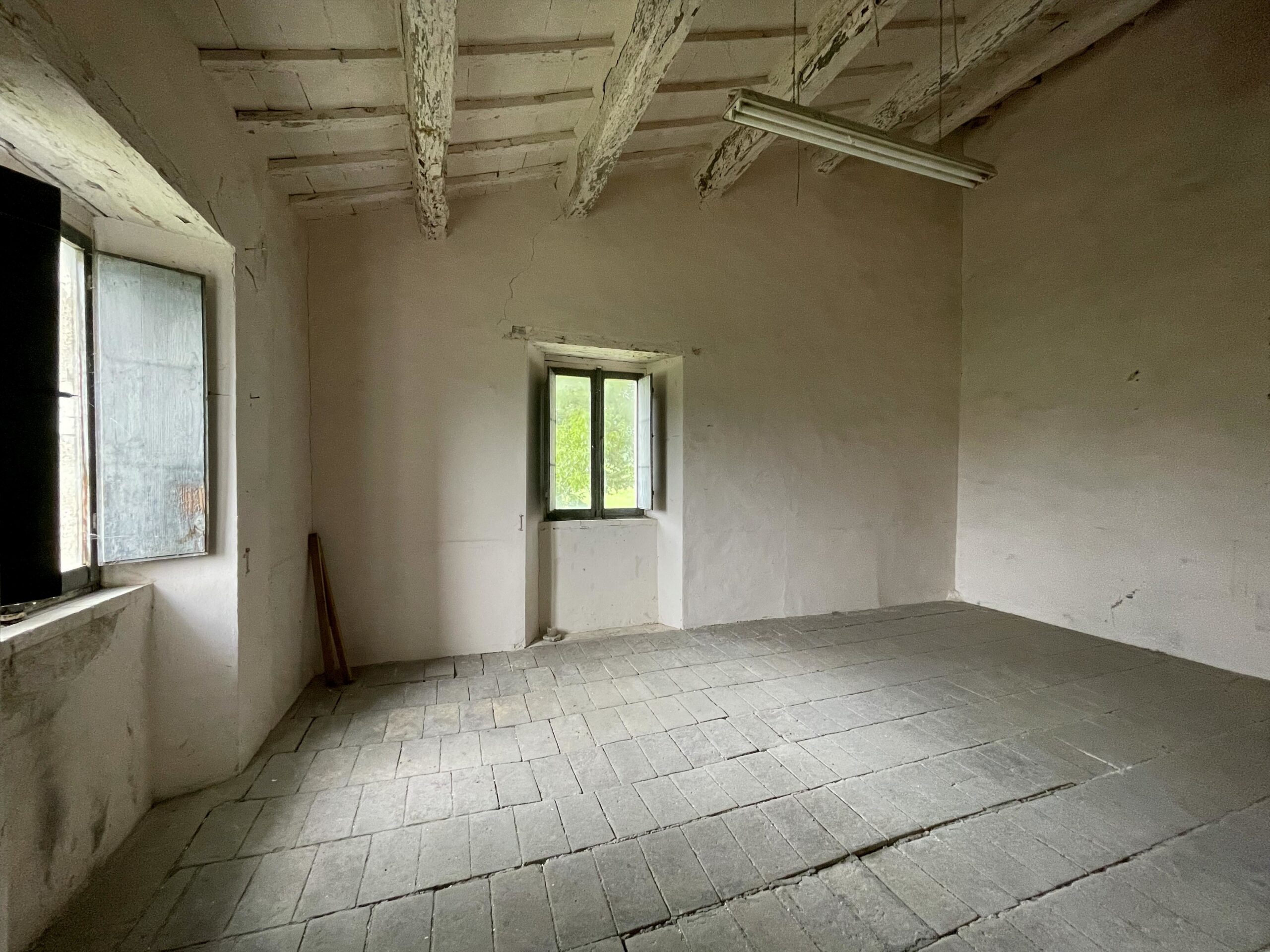 Casale storico da ristrutturare in pietra con 1950 mq. di giardino - Rif. CDR244 - immagine 18