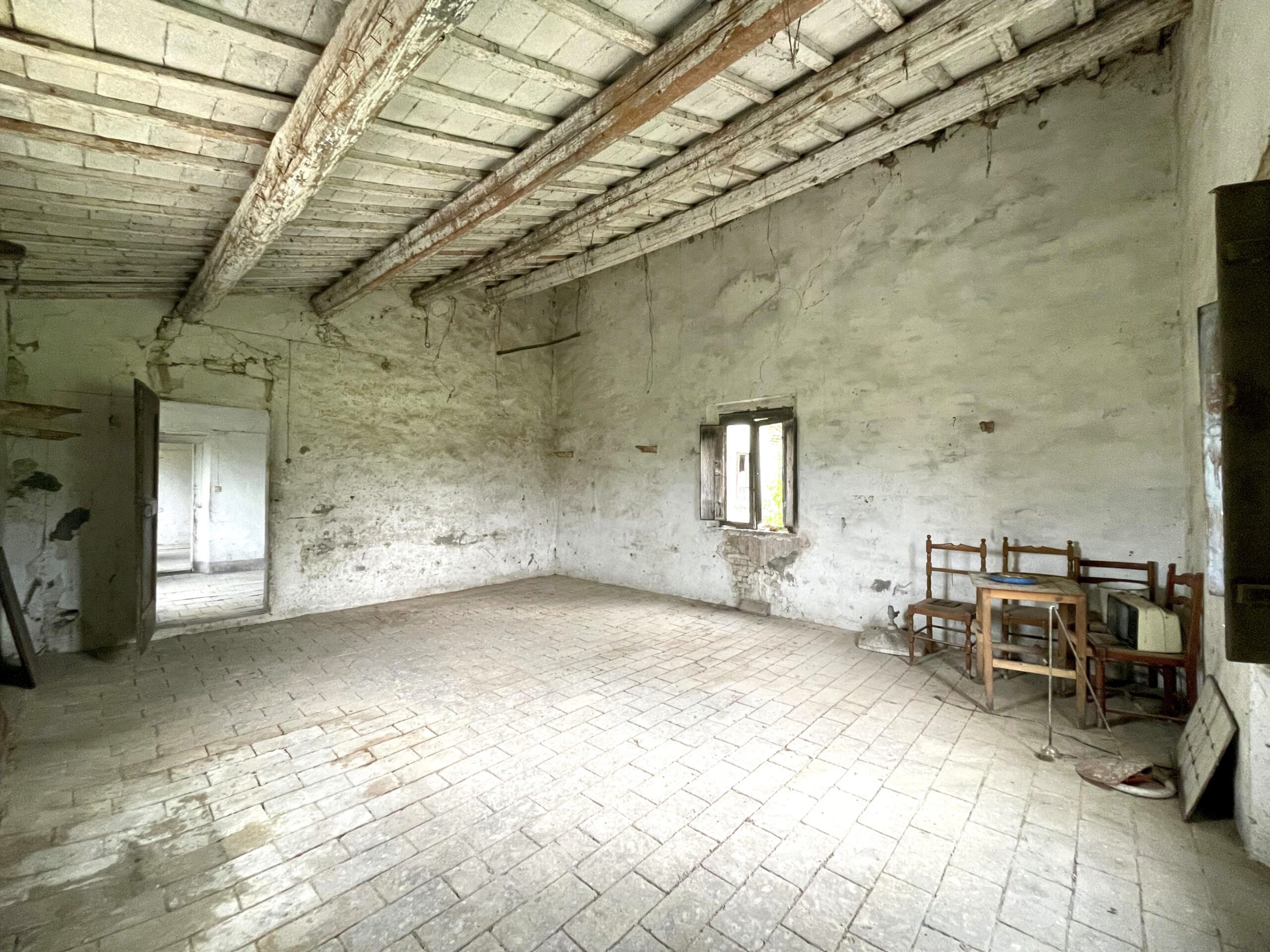 Casale storico da ristrutturare in pietra con 1950 mq. di giardino - Rif. CDR244 - immagine 16