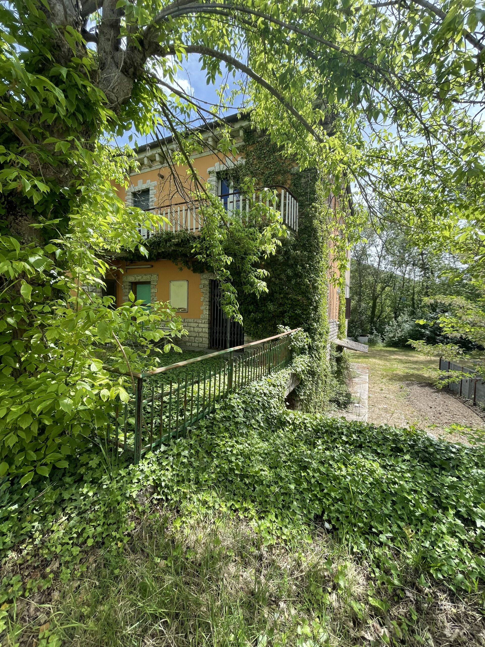 Palazzina da Ristrutturare con Parco Privato ad Acqualagna – Rif. V405 - immagine 6