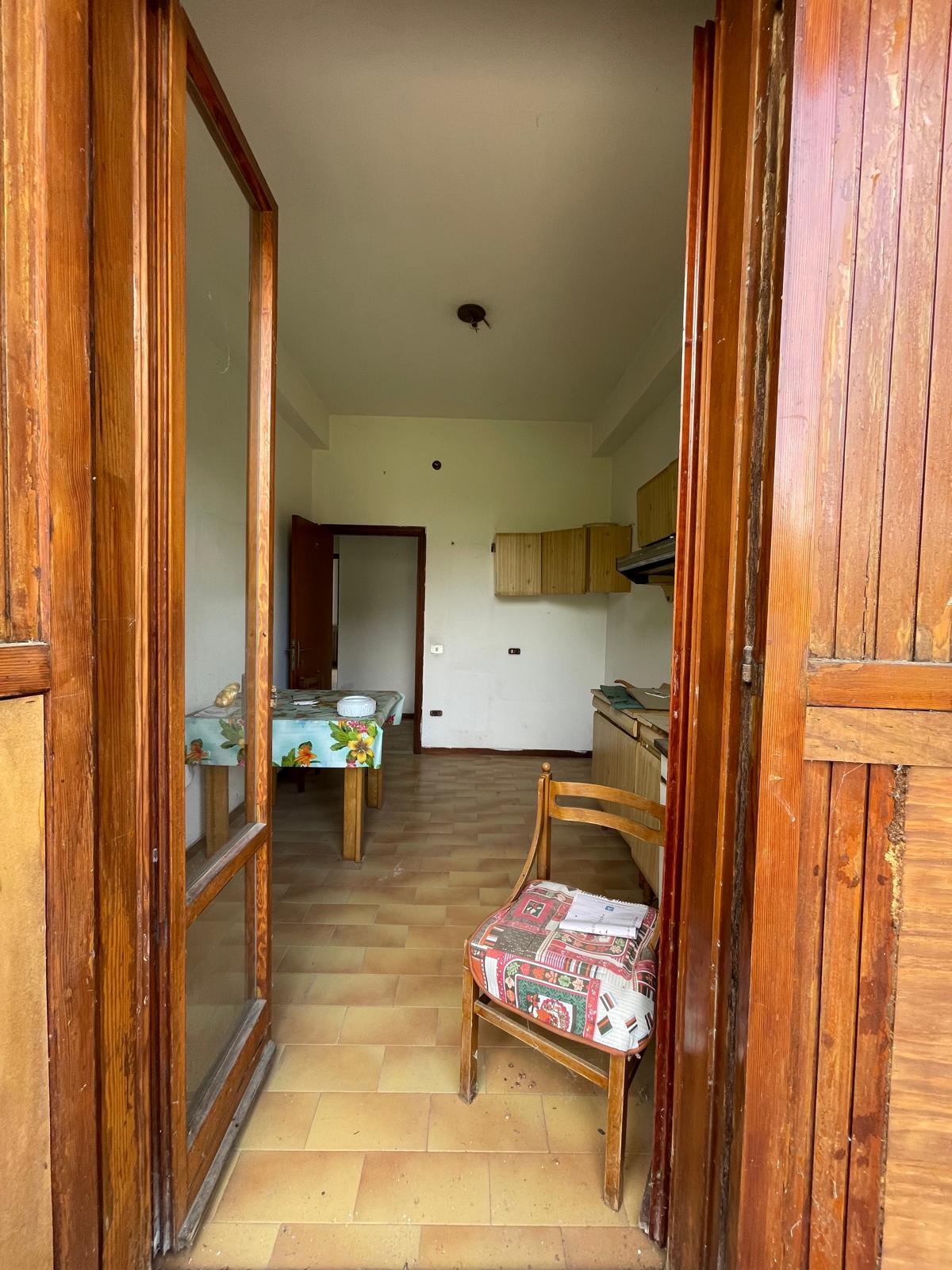 Casa Indipendente a Fermignano con 3 Appartamenti e Scoperto - Rif. V489 - immagine 14