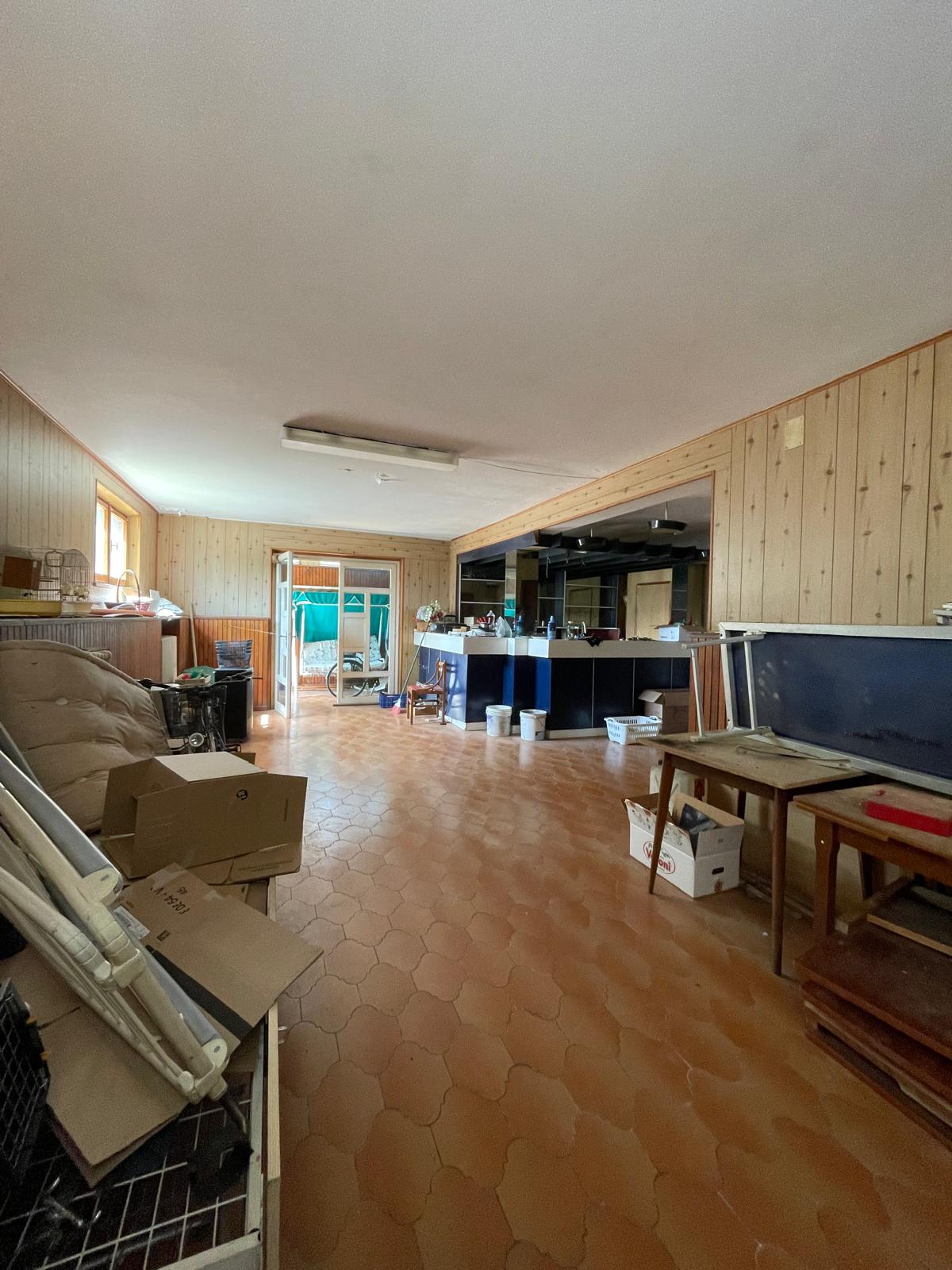 Casa Indipendente a Fermignano con 3 Appartamenti e Scoperto - Rif. V489 - immagine 27