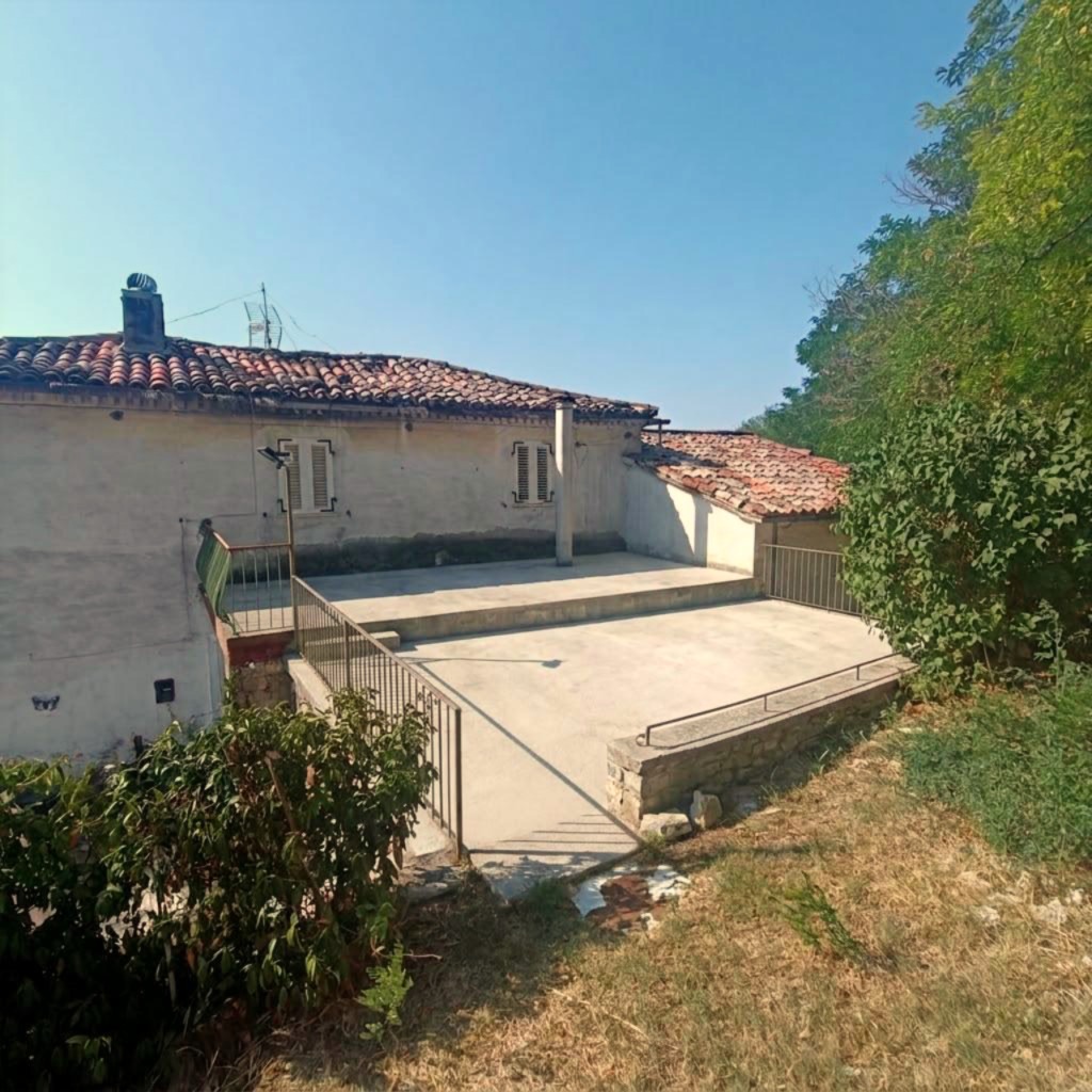 Casale in Vendita a Urbino con 6 Ettari di Terreno e Panorama – Rif. CDR265 - immagine 3