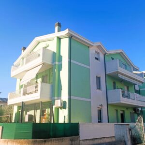 Appartamento a Cartoceto con Ascensore, Doppi Terrazzi, Garage, Posto auto- Rif. A132