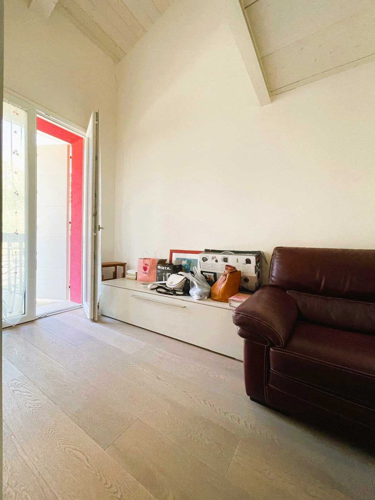 Porzione di Villa Bifamiliare in Vendita a Fermignano: Appartamento di 240 mq Super Accessoriato in Centro - Rif. V432 - immagine 14