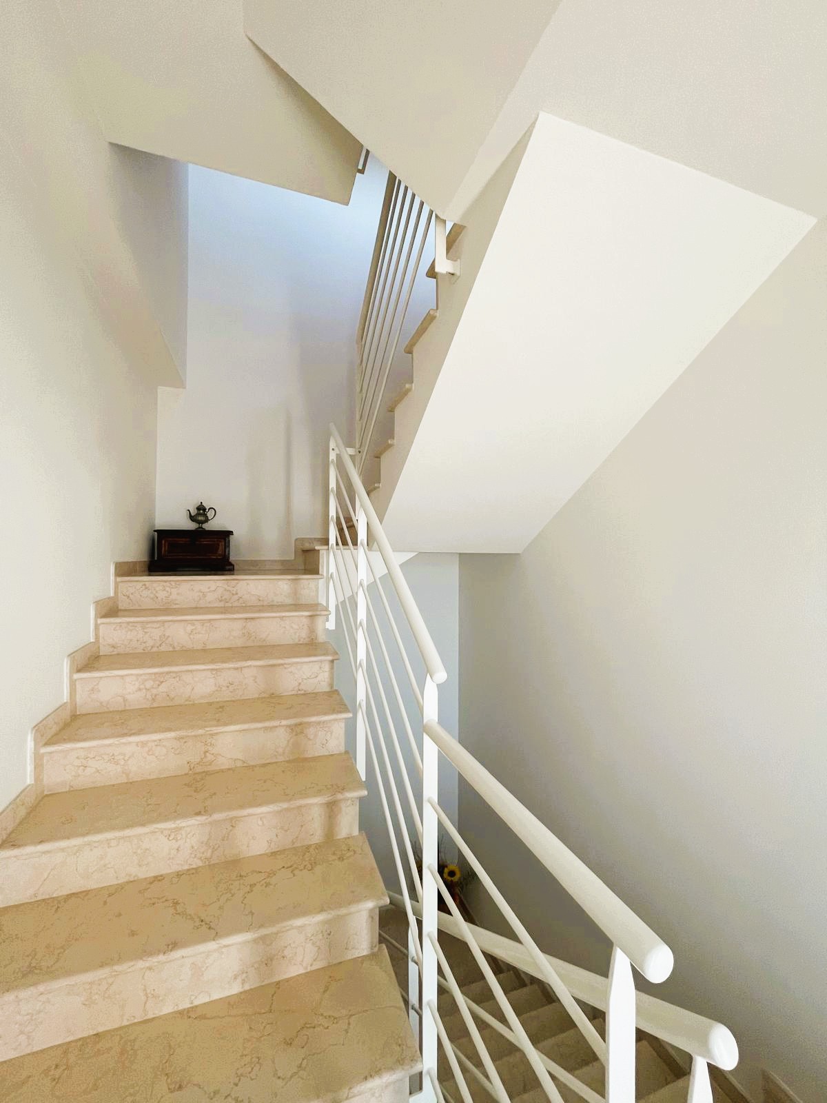 Porzione di Villa Bifamiliare in Vendita a Fermignano: Appartamento di 240 mq Super Accessoriato in Centro - Rif. V432 - immagine 18