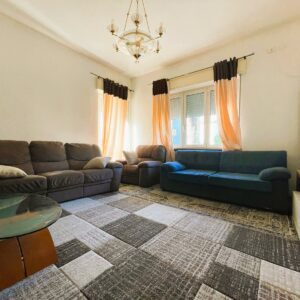 Appartamento Piano Terra con due camere, garage e cantina a Fermignano - Rif. A129